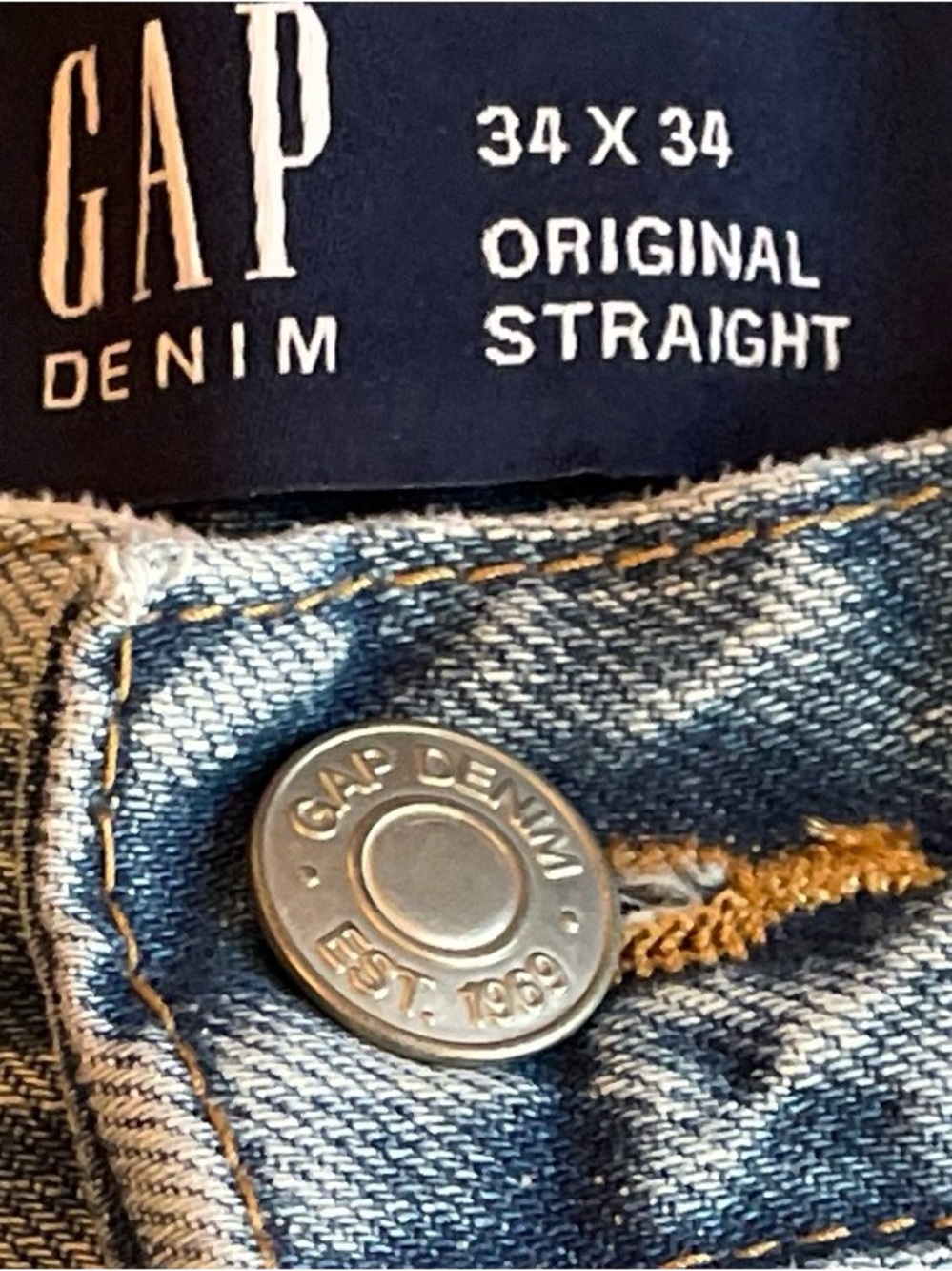 GAP Men's Original Straight Jeans in Classic Blue Wash